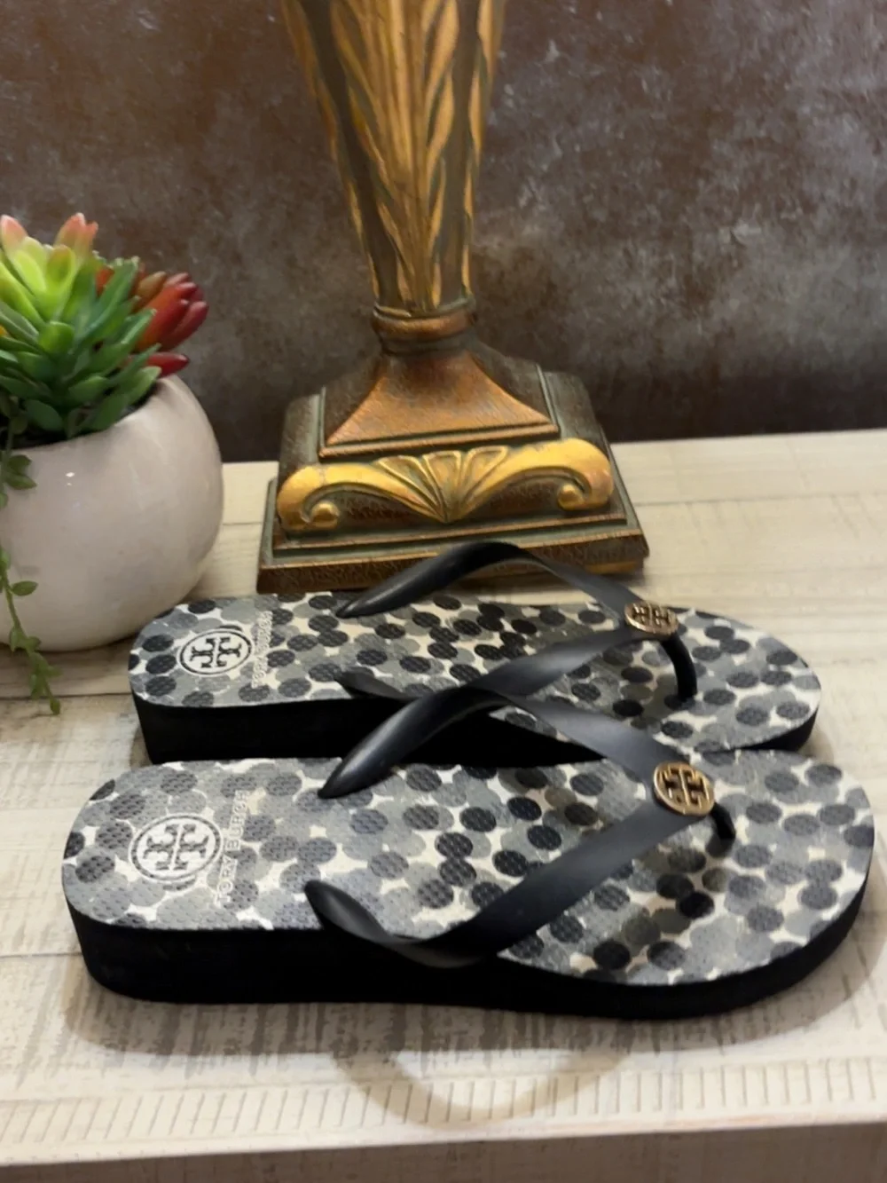 Tory Burch Black & Gray Polka Dot Platform Flip Flop Sandals W/Dust Bag  ~Size 7